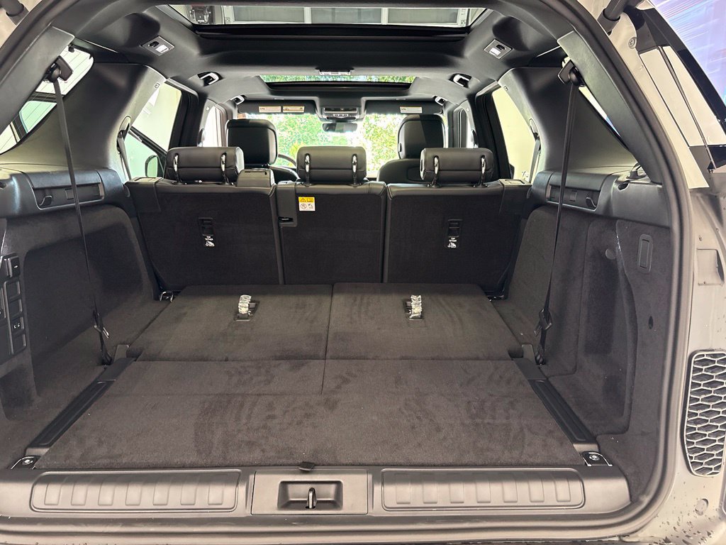 New 2026 Land Rover Discovery S AWD/4WD image 20