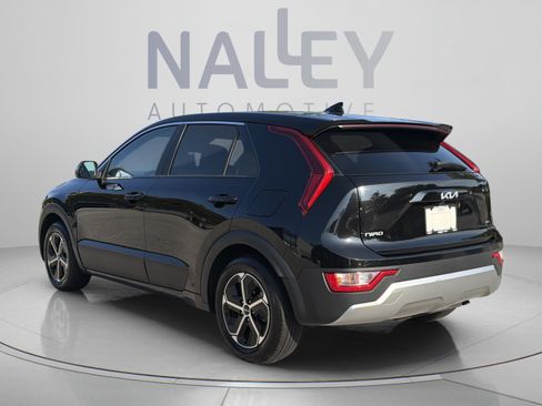 Certified 2025 Kia Niro LX FWD image 3