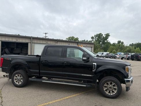 Used 2019 Ford F250 XLT w/ XLT Premium Package AWD/4WD image 5