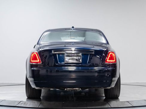 Used 2018 Rolls-Royce Ghost RWD image 57
