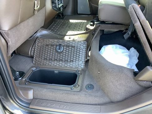 New 2026 RAM 2500 Limited image 32