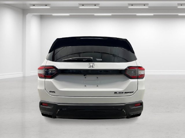 New 2026 Honda Pilot Black Edition image 4