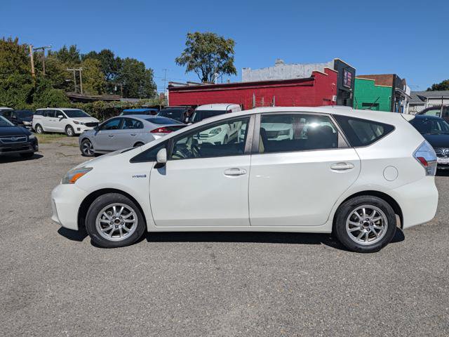 Used 2014 Toyota Prius V Three FWD image 5