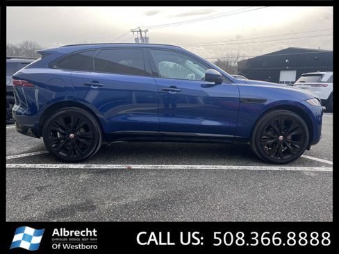 Used 2023 Jaguar F-PACE S image 6