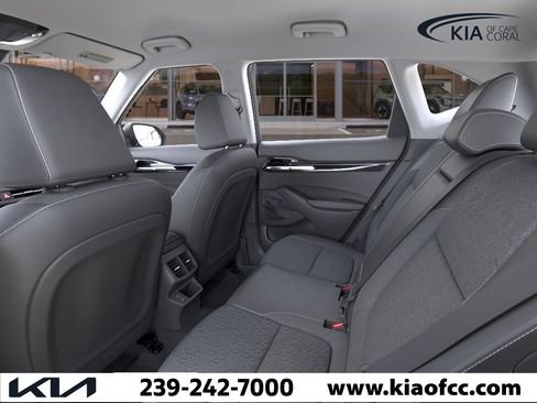 New 2026 Kia Seltos S FWD image 18