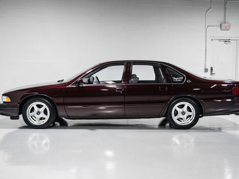 Used 1995 Chevrolet Impala SS image 6