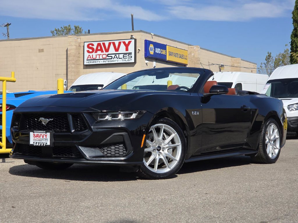 Used 2024 Ford Mustang GT Premium RWD image 2