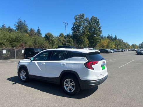 Used 2018 GMC Terrain SLE FWD image 4