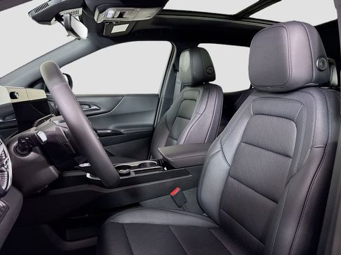 New 2026 Chevrolet Equinox LT w/ Convenience Package II AWD/4WD image 20