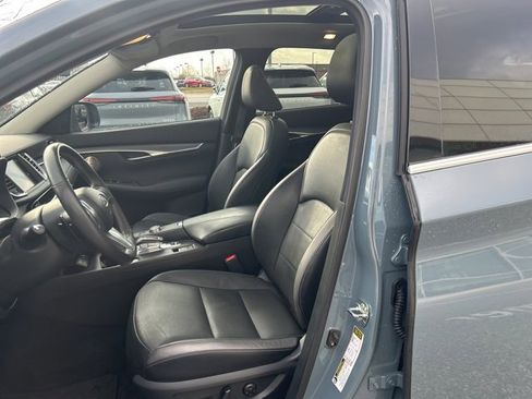 Certified 2023 INFINITI QX50 Luxe image 10