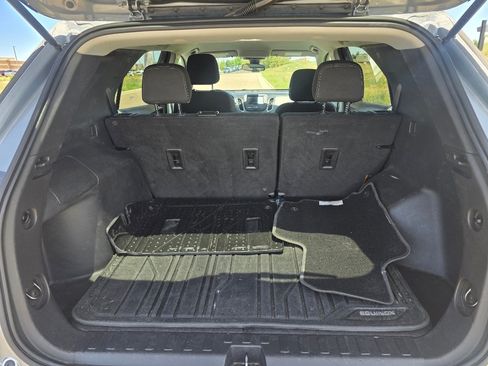 Used 2020 Chevrolet Equinox LS w/ LS Convenience Package FWD image 30