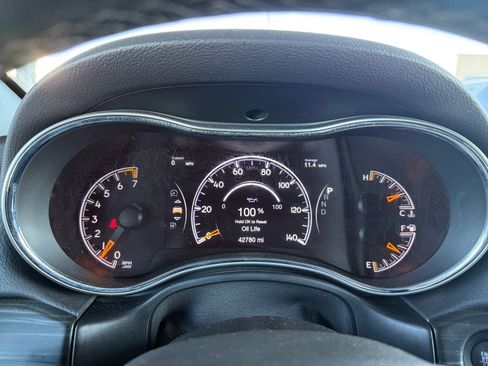 Used 2019 Jeep Grand Cherokee Laredo w/ Laredo X Package image 21