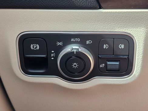 New 2026 Mercedes-Benz GLA 250 4MATIC image 37