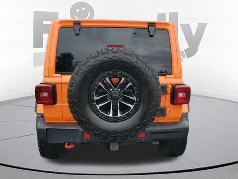 Used 2025 Jeep Wrangler Unlimited Rubicon AWD/4WD image 4