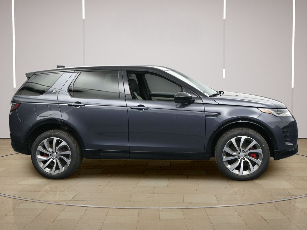Used 2025 Land Rover Discovery Sport Dynamic SE AWD/4WD image 23