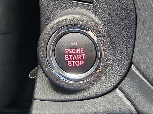 Used 2025 Subaru Outback Premium image 24