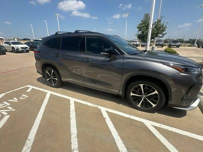 Used 2021 Toyota Highlander XSE