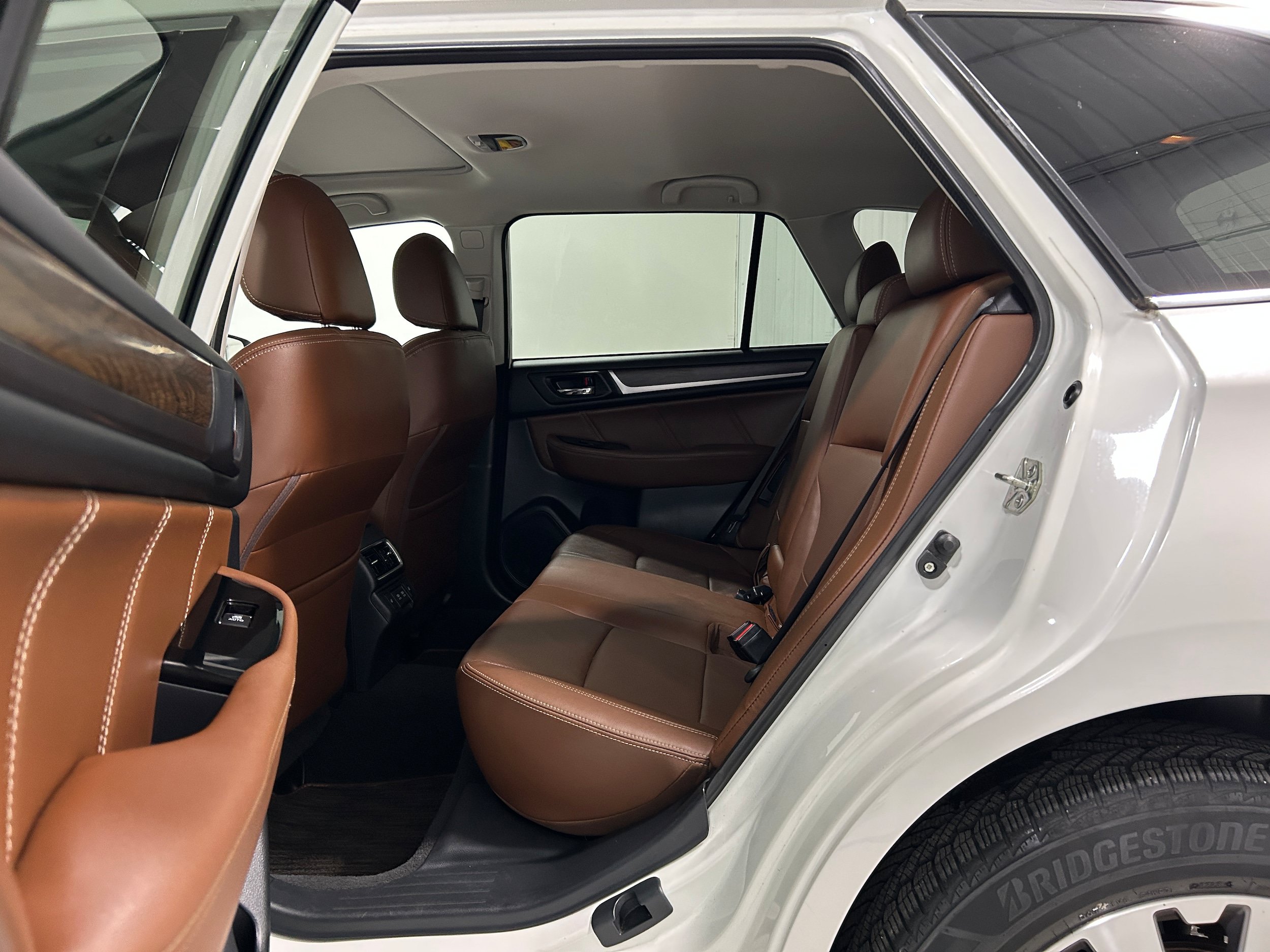 Used 2019 Subaru Outback 2.5i Touring AWD/4WD image 30