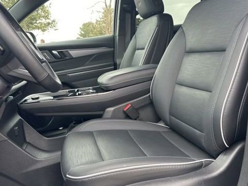 Used 2025 Buick Enclave Sport Touring image 38