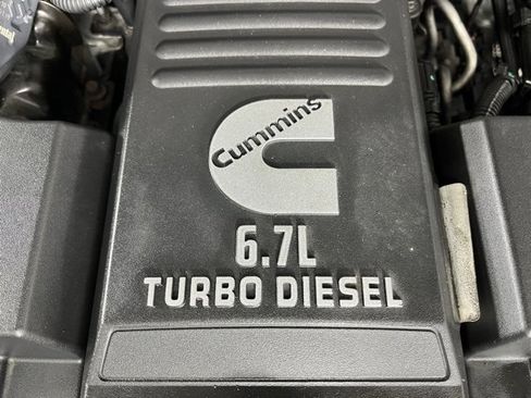 Used 2019 RAM 2500 Laramie image 9