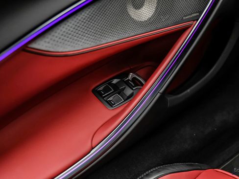 Used 2024 McLaren Artura RWD image 78