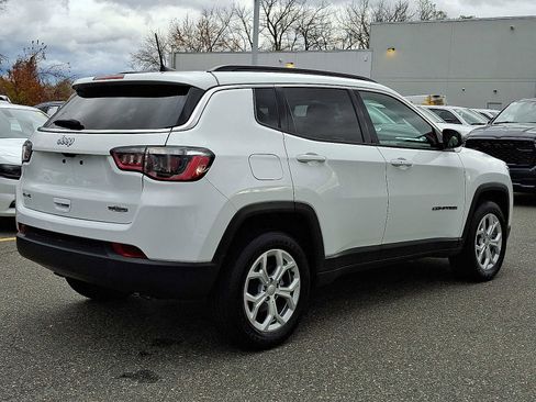 Certified 2024 Jeep Compass Latitude image 6