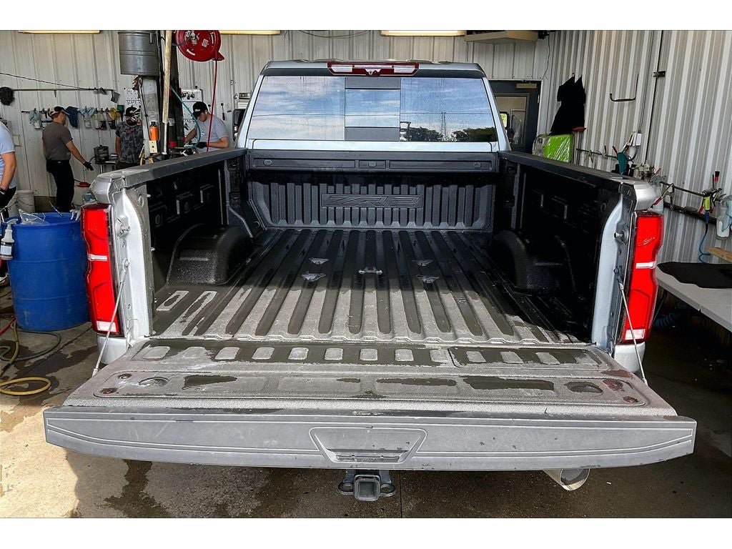 Used 2024 Chevrolet Silverado 2500 ZR2 w/ Technology Package AWD/4WD image 11