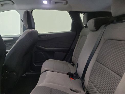 Used 2022 Ford Escape SE FWD image 18
