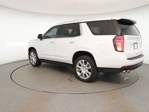 Used 2023 Chevrolet Tahoe High Country image 3