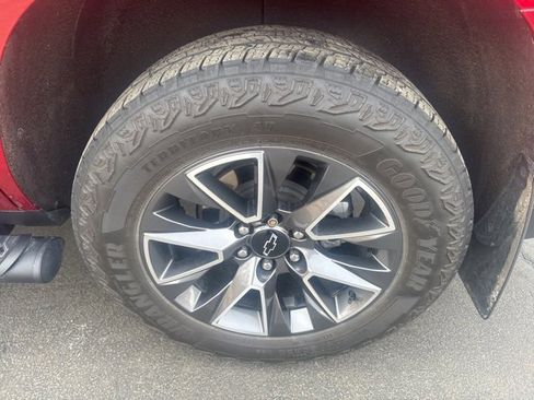 Used 2024 Chevrolet Tahoe Z71 image 8