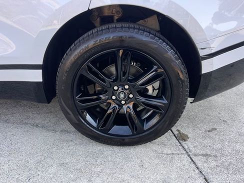 Used 2021 Land Rover Range Rover Velar R-Dynamic S image 38