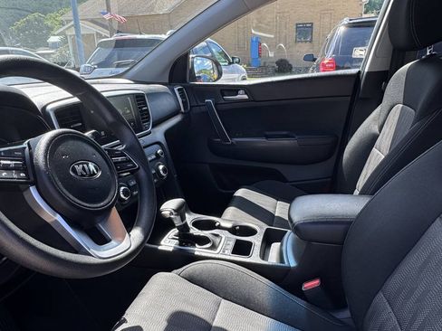 Used 2021 Kia Sportage LX AWD/4WD image 10
