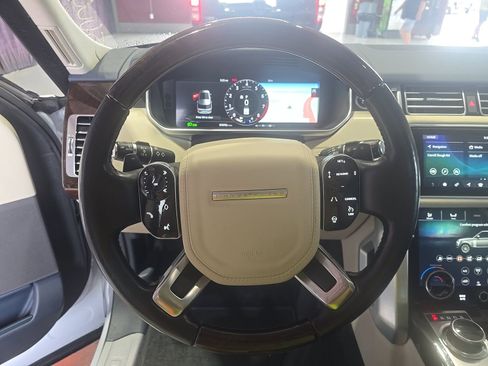 Used 2019 Land Rover Range Rover HSE AWD/4WD image 13
