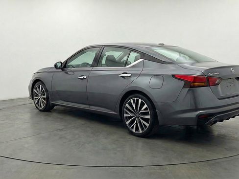 Used 2025 Nissan Altima 2.5 SV image 6