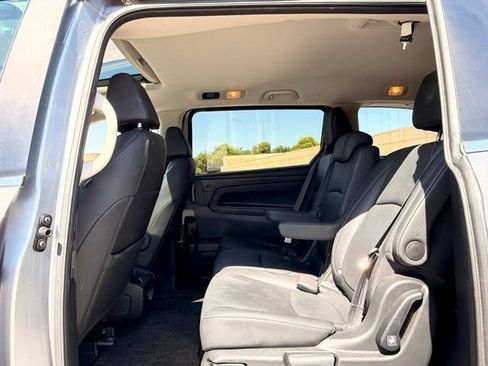 Used 2025 Honda Odyssey EX-L image 9