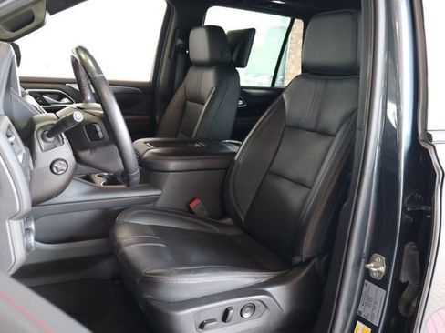 Used 2021 Chevrolet Tahoe RST w/ Luxury Package RWD image 14