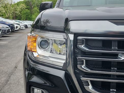 Used 2021 GMC Canyon AT4 w/ Driver Alert Package AWD/4WD image 9