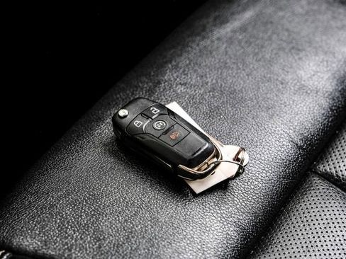 Used 2021 Ford F250 Lariat w/ Chrome Package image 46