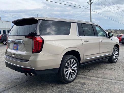 Used 2021 GMC Yukon XL Denali w/ Denali Premium Package AWD/4WD image 8