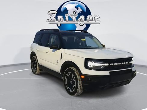 Used 2024 Ford Bronco Sport Outer Banks w/ Tech Package image 2