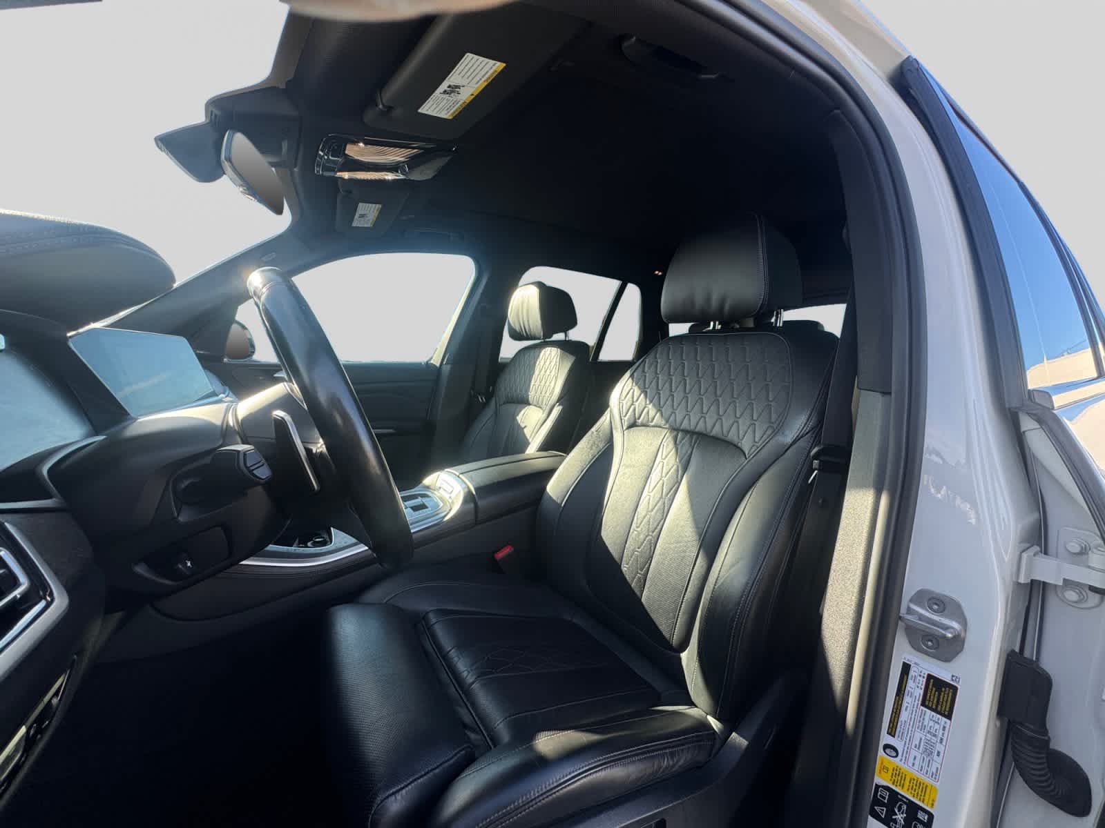 Used 2021 BMW X5 M50i AWD/4WD image 10