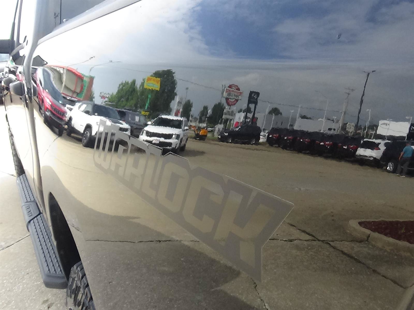 Used 2025 RAM 1500 Warlock AWD/4WD image 9