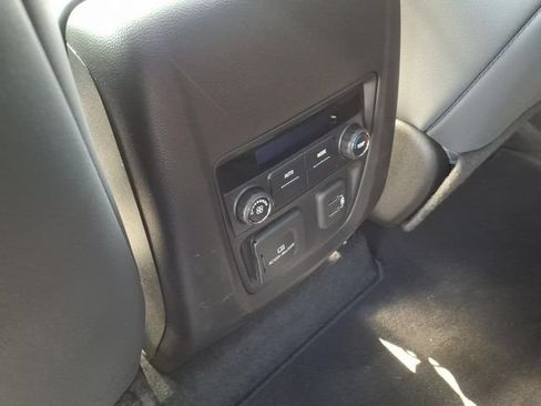 Used 2024 Buick Enclave Essence w/ Experience Buick Package FWD image 22