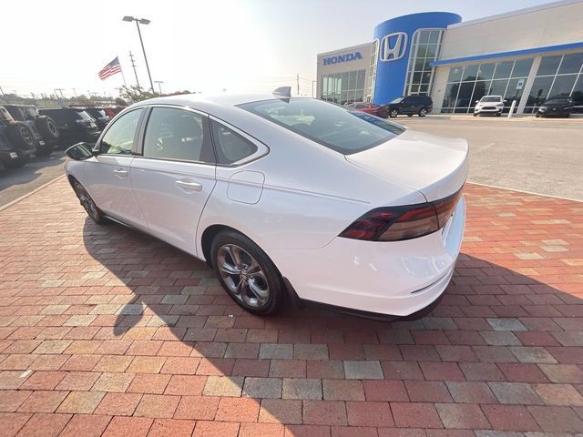 Certified 2024 Honda Accord EX image 29