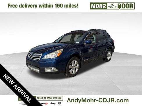 Used 2010 Subaru Outback 3.6R Limited image 3