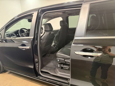 Used 2023 Honda Odyssey Touring image 46