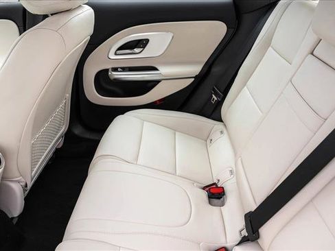 New 2026 Mercedes-Benz CLA 250+ image 21