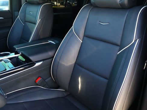 Used 2025 Cadillac Escalade Sport w/ Touring Package image 20