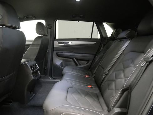 Used 2026 Volkswagen Atlas Cross Sport SE FWD image 22