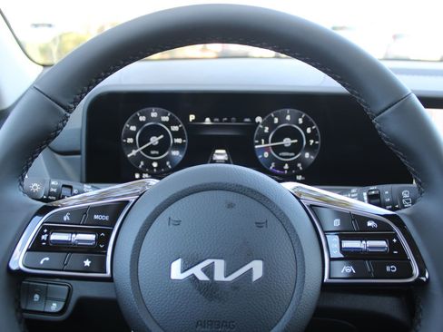 New 2026 Kia Seltos EX image 25